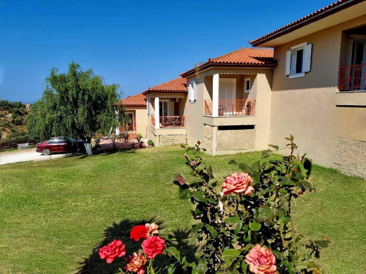 Maspali Apartments Ликсури Экстерьер фото