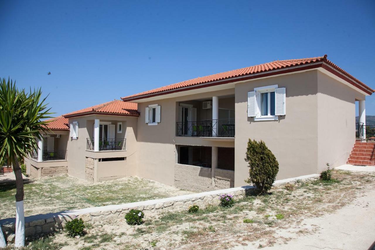 Maspali Apartments Ликсури Экстерьер фото