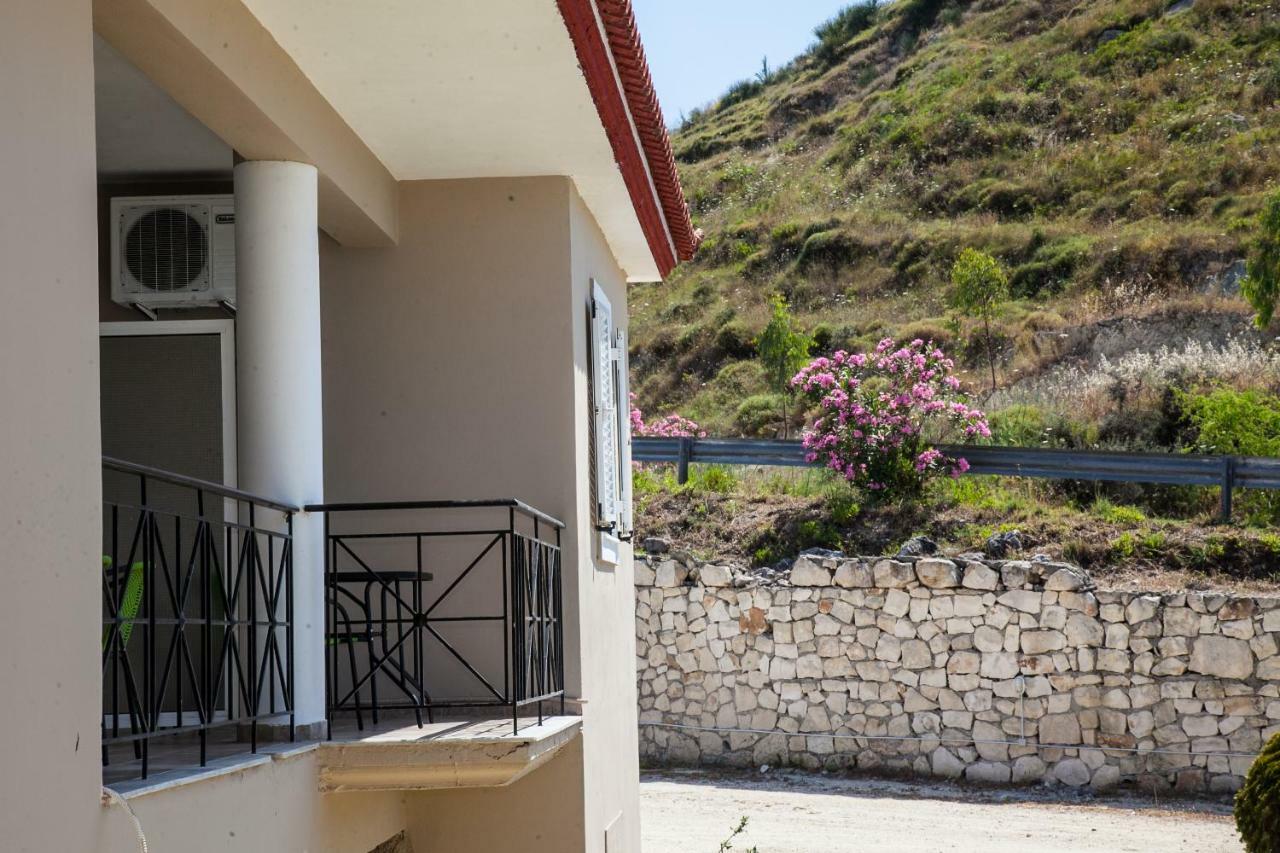 Maspali Apartments Ликсури Экстерьер фото