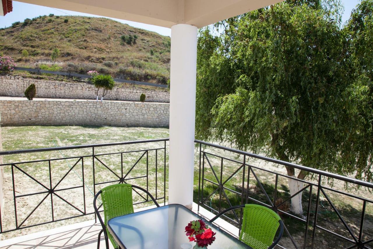 Maspali Apartments Ликсури Экстерьер фото
