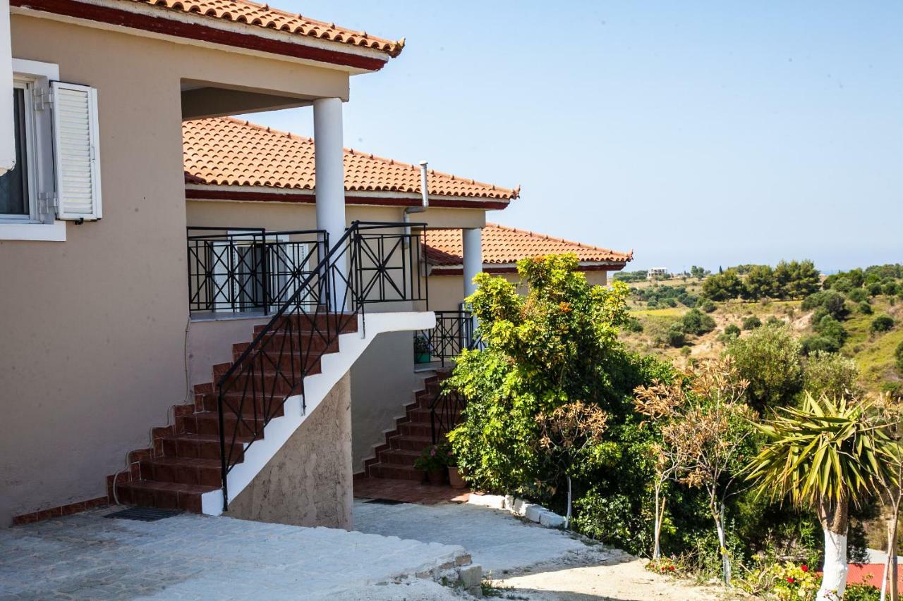 Maspali Apartments Ликсури Экстерьер фото