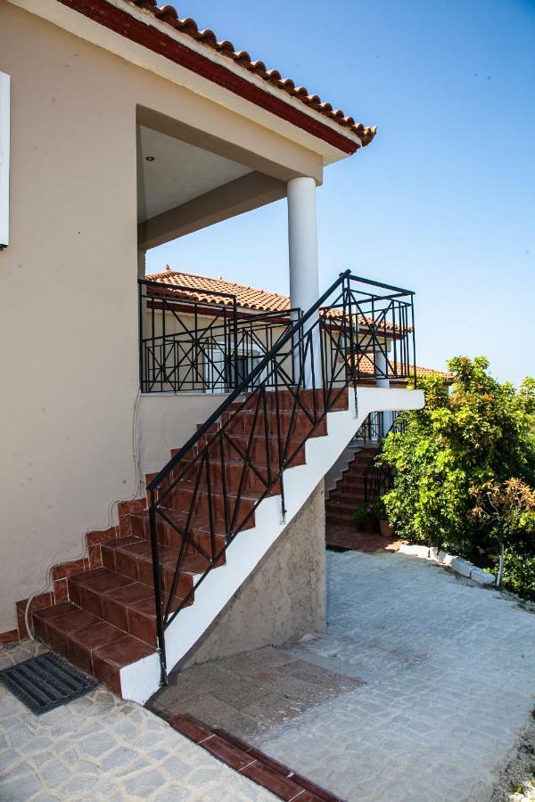 Maspali Apartments Ликсури Экстерьер фото