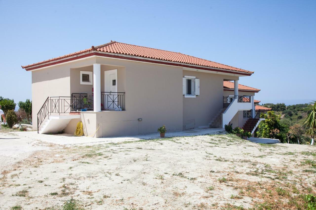 Maspali Apartments Ликсури Экстерьер фото