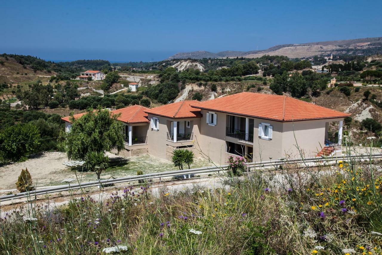 Maspali Apartments Ликсури Экстерьер фото